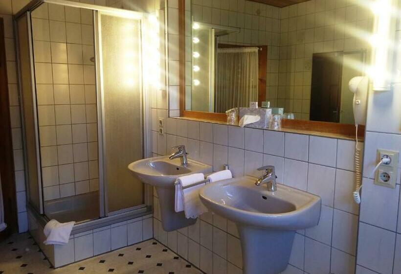 Номер Стандарт, Tepe's Gasthof