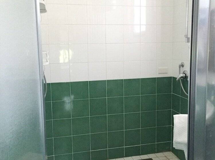 غرفة قياسية, Villa San Fedele