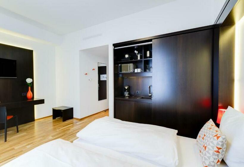 غرفة قياسية سرير كينج, Sevendays Hotel Boardinghouse