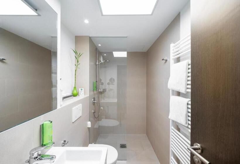 شقة غرفة واحدة, Sevendays Hotel Boardinghouse