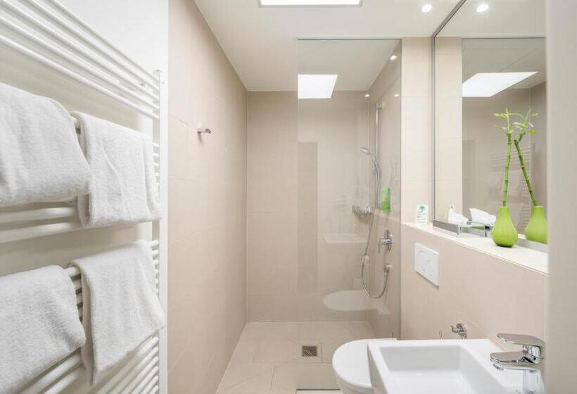 غرفة قياسية سرير كينج, Sevendays Hotel Boardinghouse