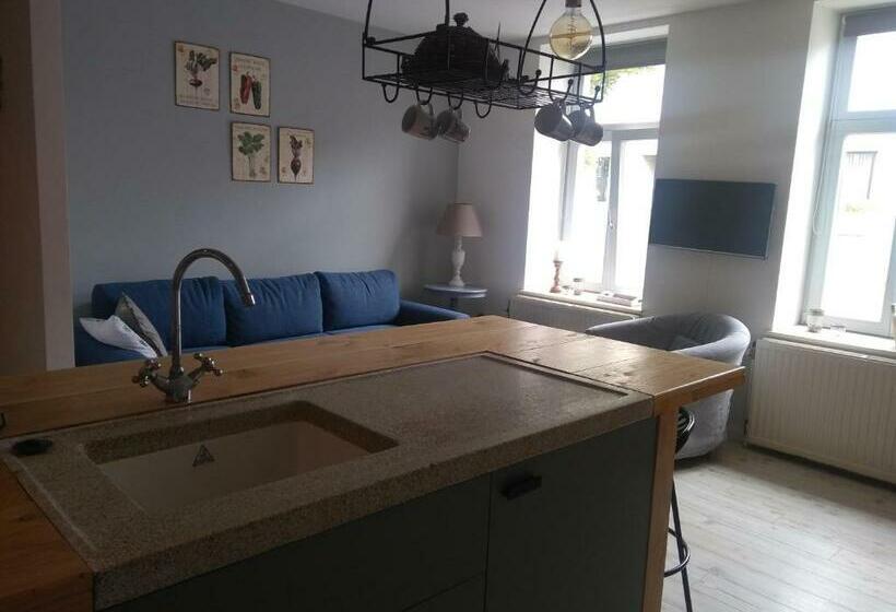 استودیوی استاندارد, B&b Ut Good