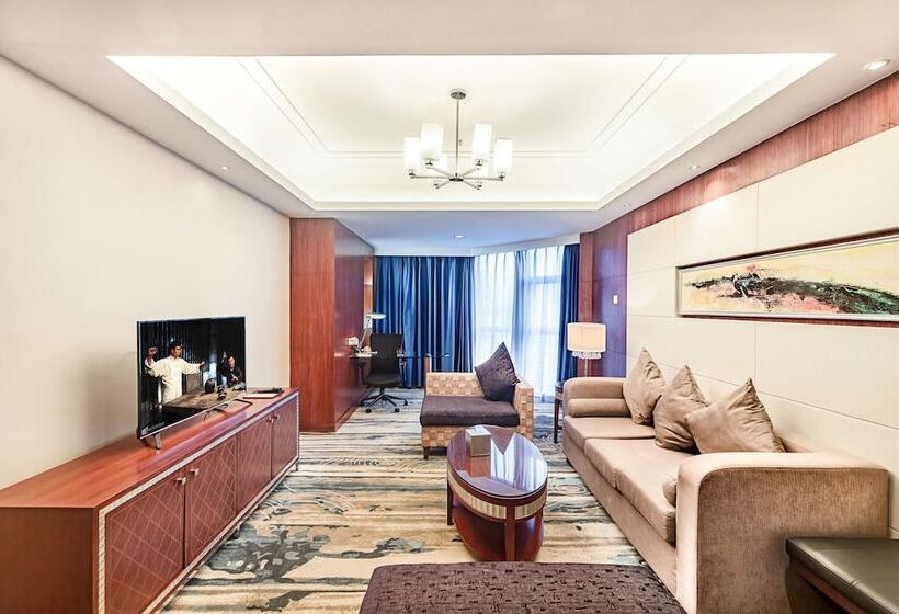 סוויטה אקזקיוטיב, Haikou Mingguang Shengyi