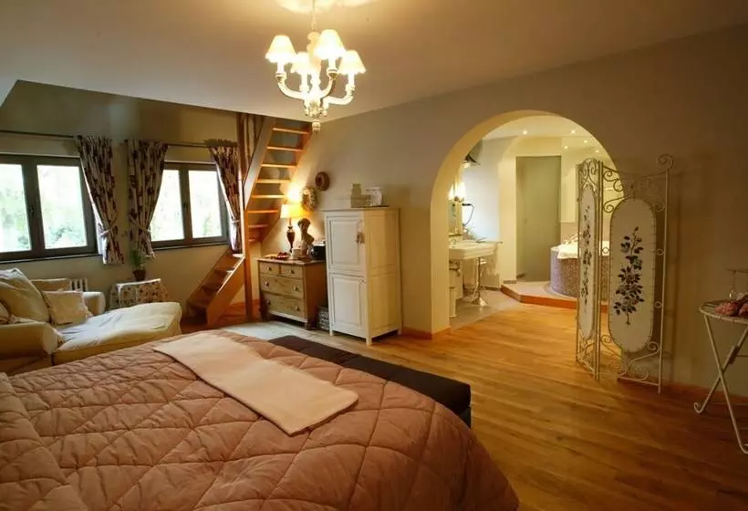 Deluxe-huone, Charmehotel Manoir Ogygia