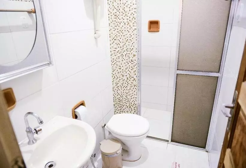 デラックストリプルルーム, Aliança