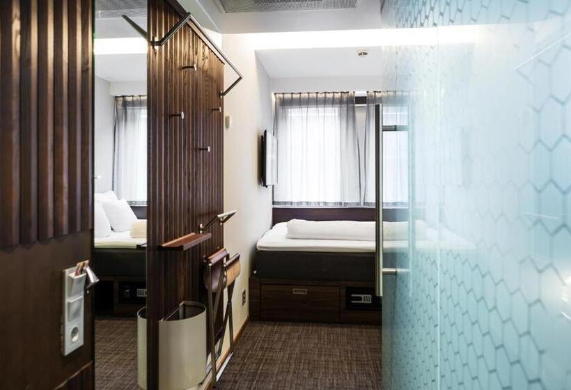 غرفة أساسية, Best Western And