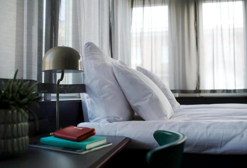 غرفة قياسية, Best Western And