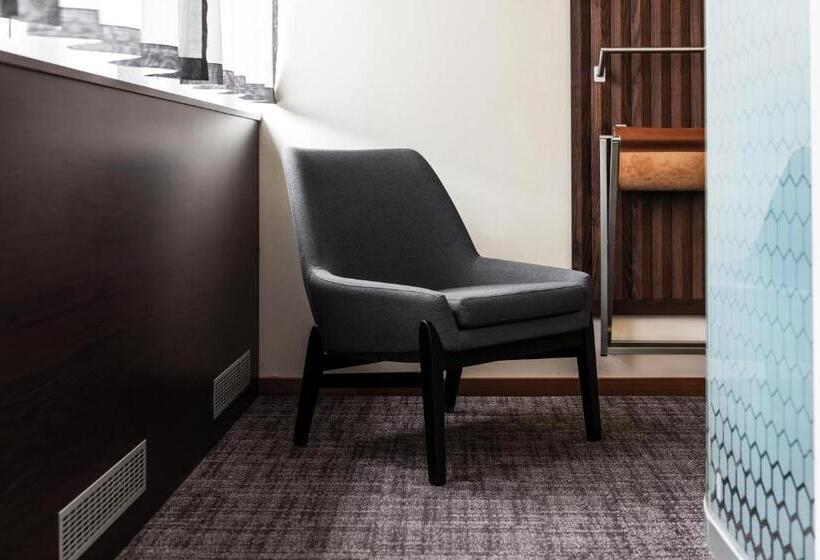 غرفة قياسية, Best Western And