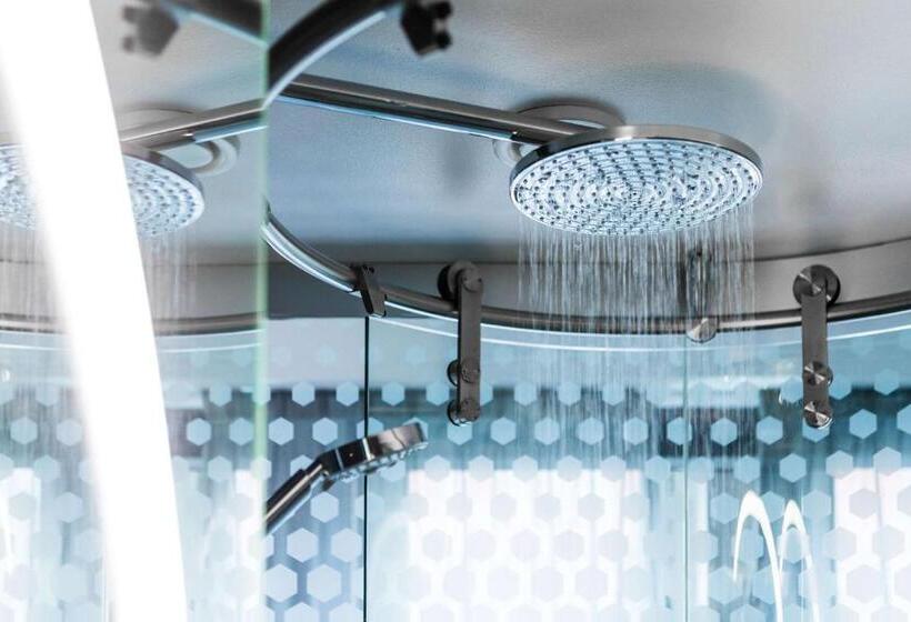 غرفة أساسية, Best Western And