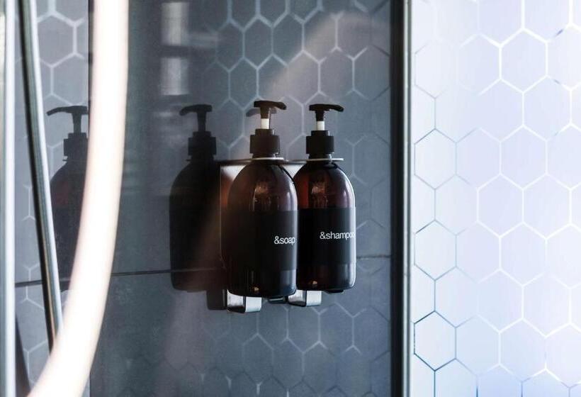 غرفة قياسية, Best Western And