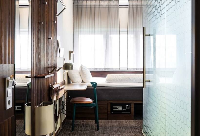 غرفة قياسية, Best Western And