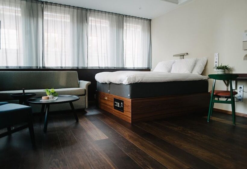 غرفة عائلية, Best Western And