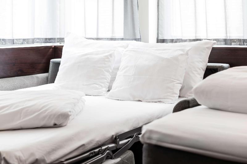 패밀리 룸, Best Western And