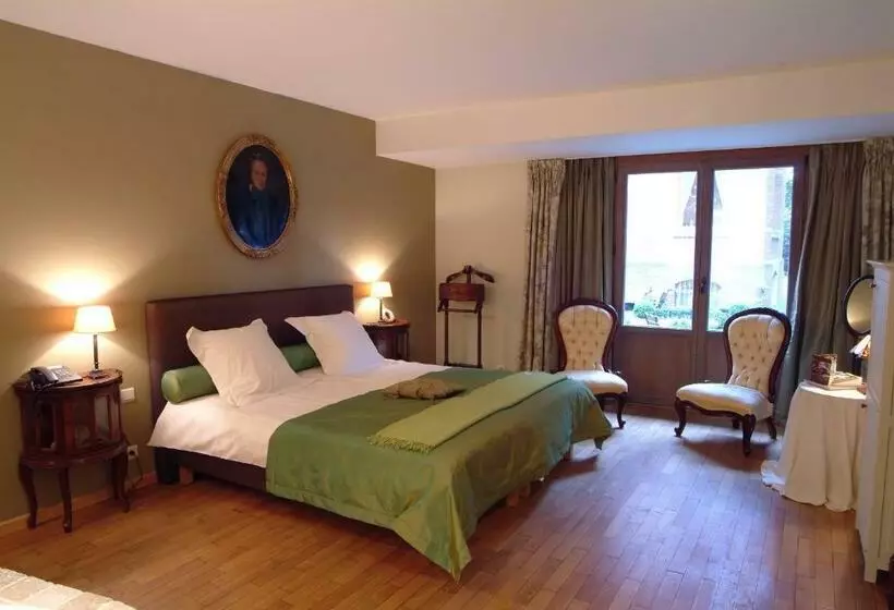 Comfort-huone, Charmehotel Manoir Ogygia