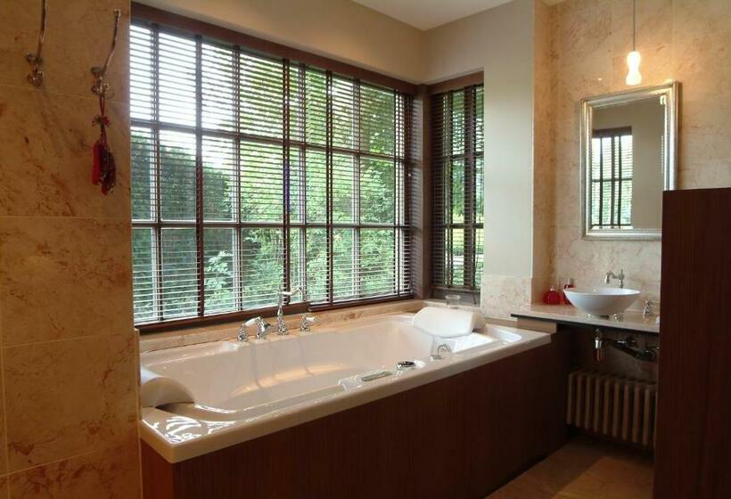 اتاق راحتی, Charmehotel Manoir Ogygia