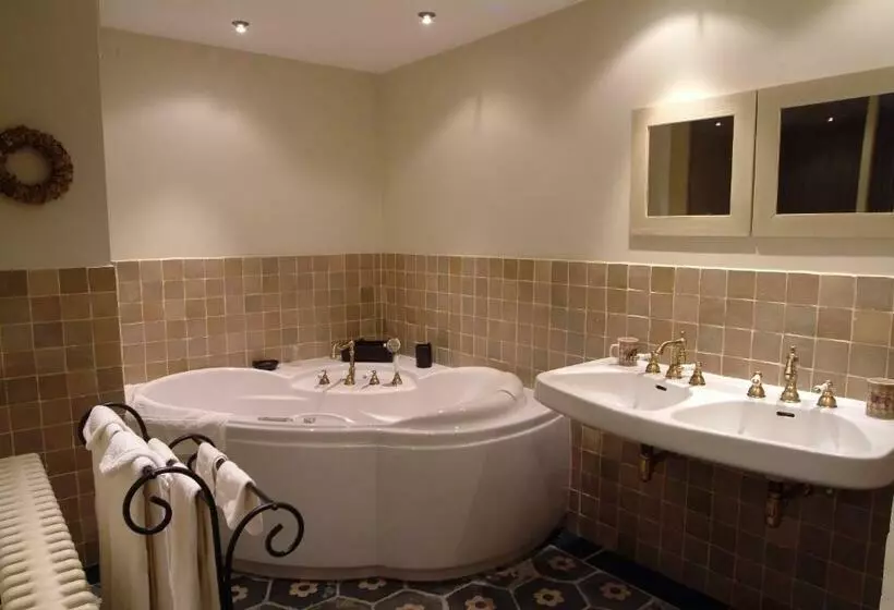 Standard-huone, Charmehotel Manoir Ogygia