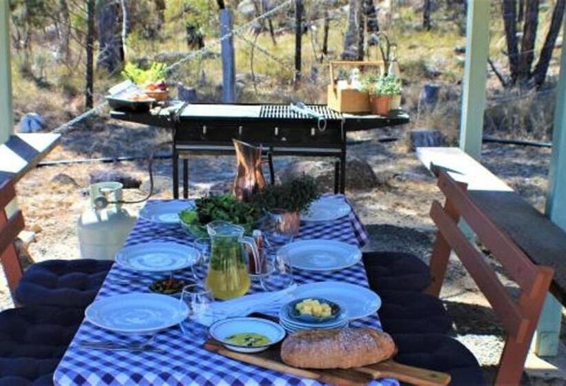 בקתת חדר, Girraween Country Inn