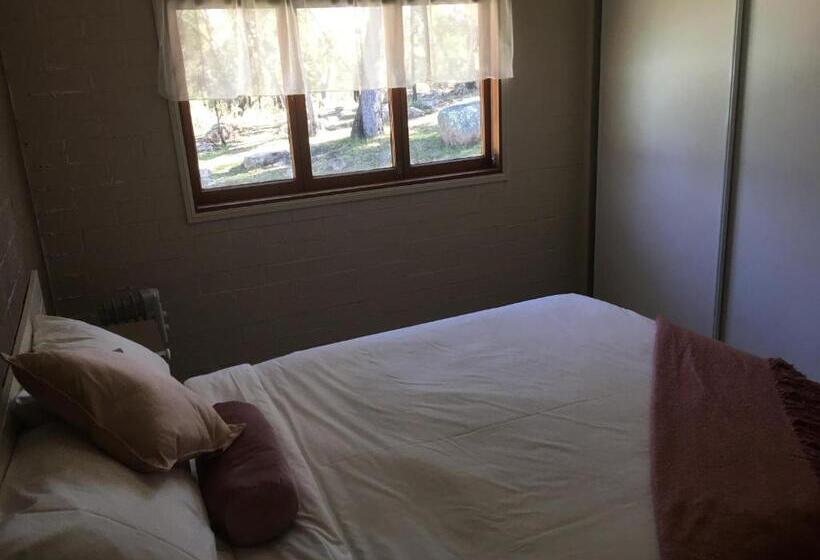 דירת חדר נוף לגינה, Girraween Country Inn