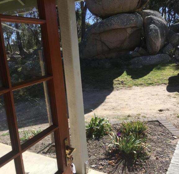 דירת חדר נוף לגינה, Girraween Country Inn