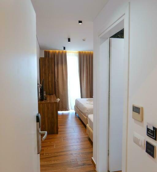 Triple Room Sea View, Havana