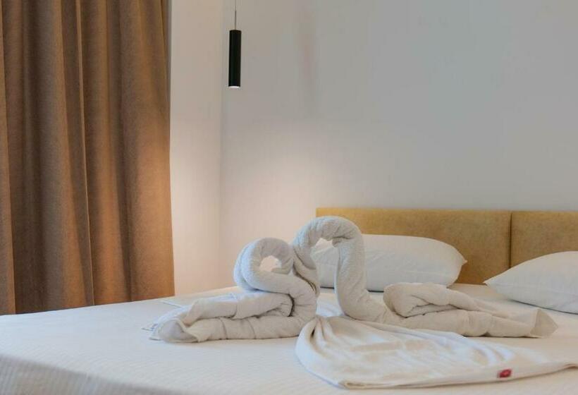 Triple Room Sea View, Havana