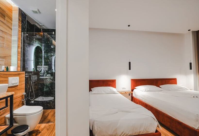 Triple Room Sea View, Havana