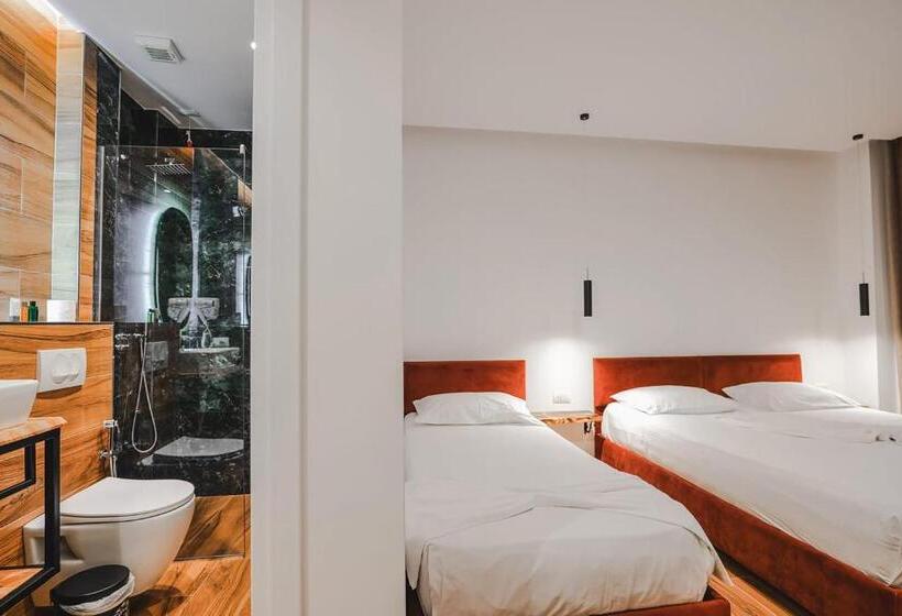 Triple Room Sea View, Havana