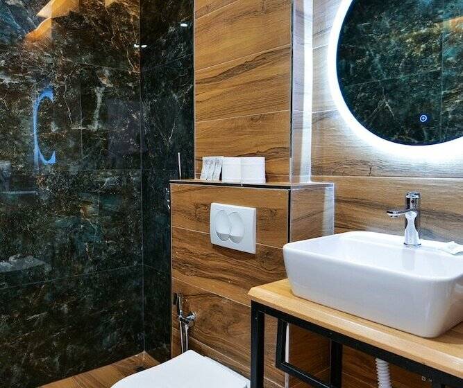 スタンダードトリプルルーム, Havana