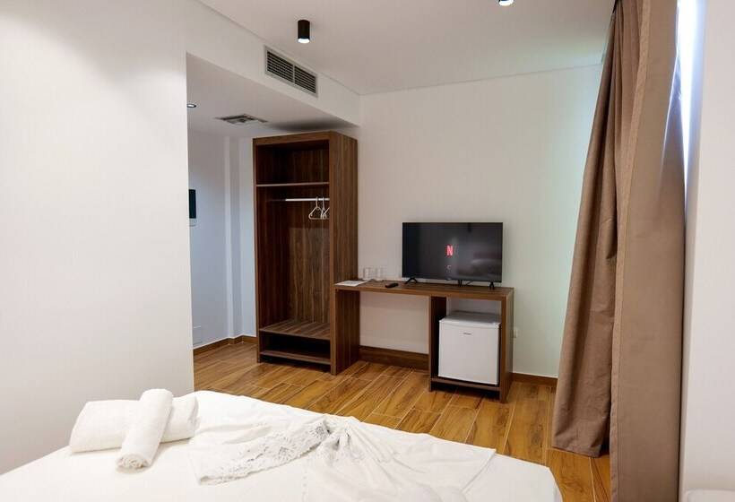 スタンダードトリプルルーム, Havana