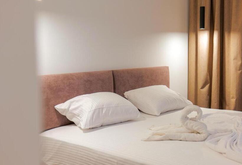 Triple Room Sea View, Havana