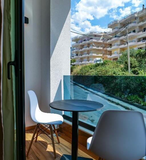 スタンダードトリプルルーム, Havana