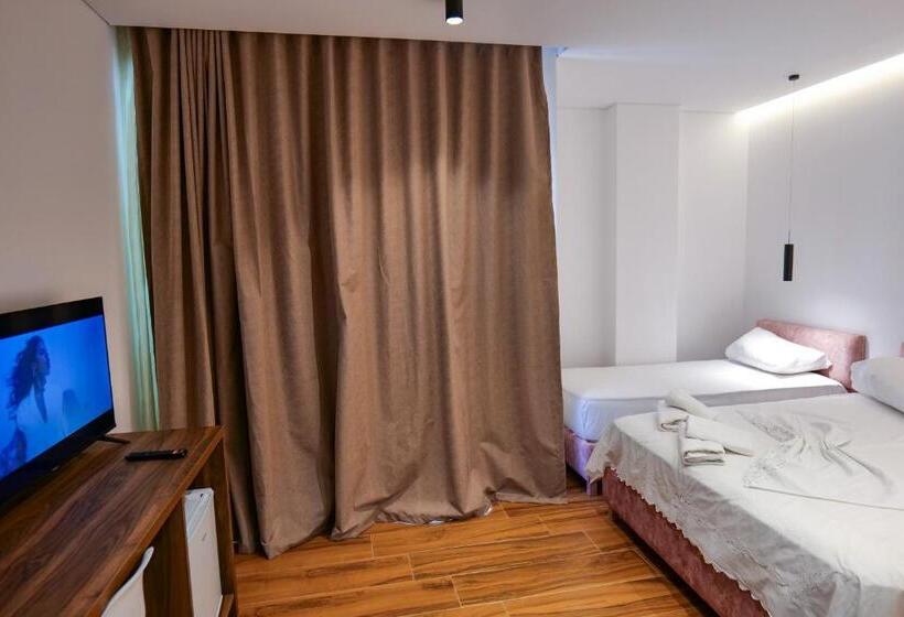 スタンダードトリプルルーム, Havana