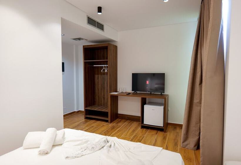 スタンダードトリプルルーム, Havana