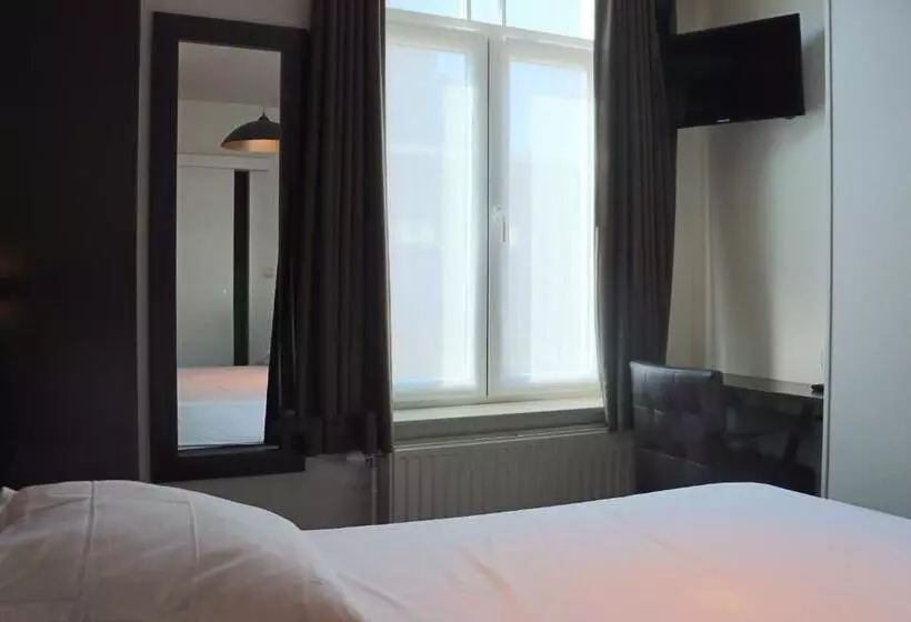 Basic-huone, Kristoffel Ontbijt Inbegrepen