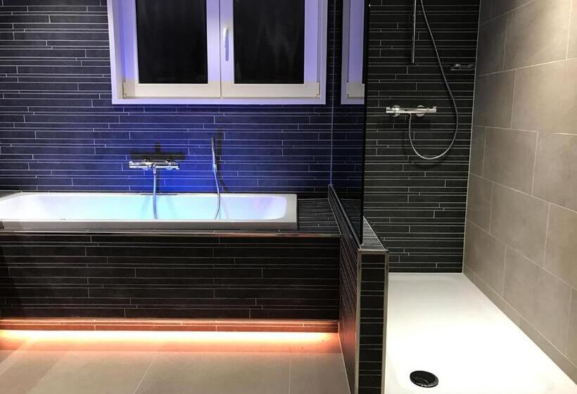 Номер Deluxe с Гидромассажем, Kristoffel   Ontbijt Inbegrepen