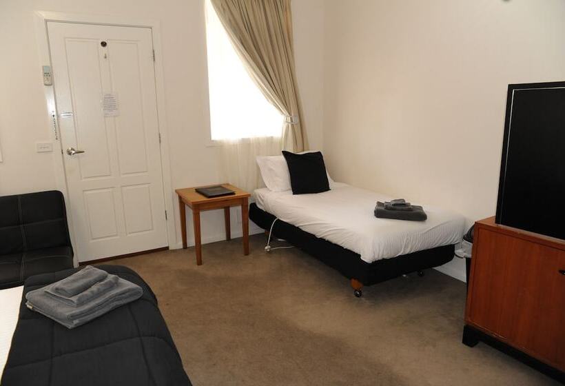 Семейный Номер Economy, Norwood House Motel & Receptions