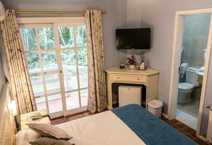 디럭스 룸, Pousada Jardim Azul