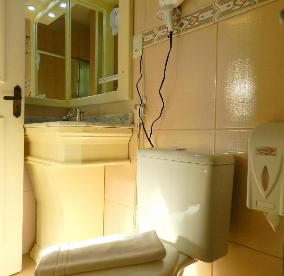 디럭스 룸, Pousada Jardim Azul