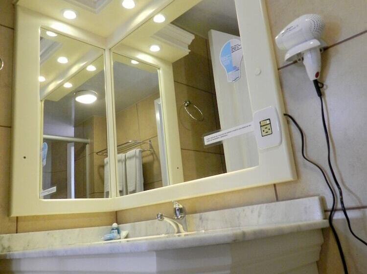 디럭스 룸, Pousada Jardim Azul