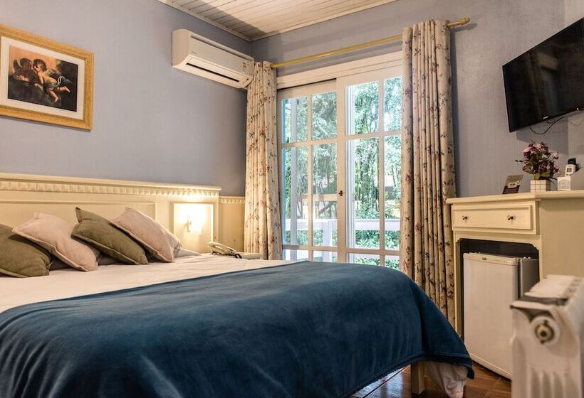 디럭스 룸, Pousada Jardim Azul