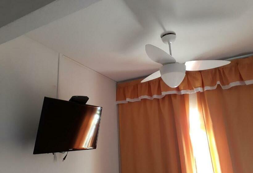 غرفة قياسية رباعية, Pouso Mariazinha