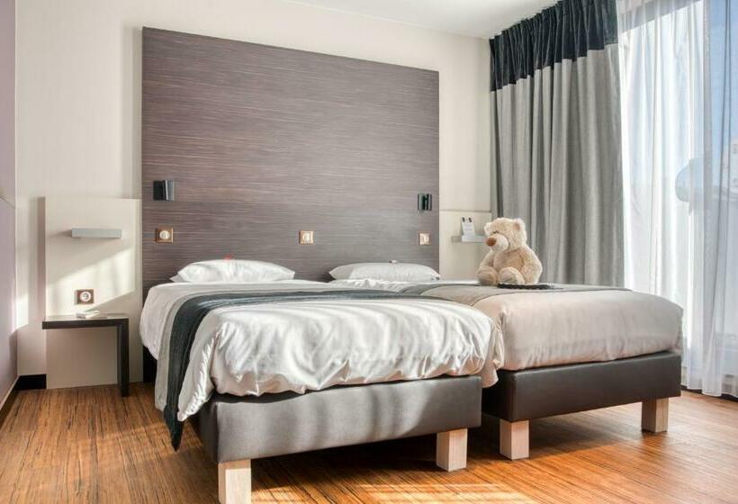 Номер Стандарт, Le Merceny Motel