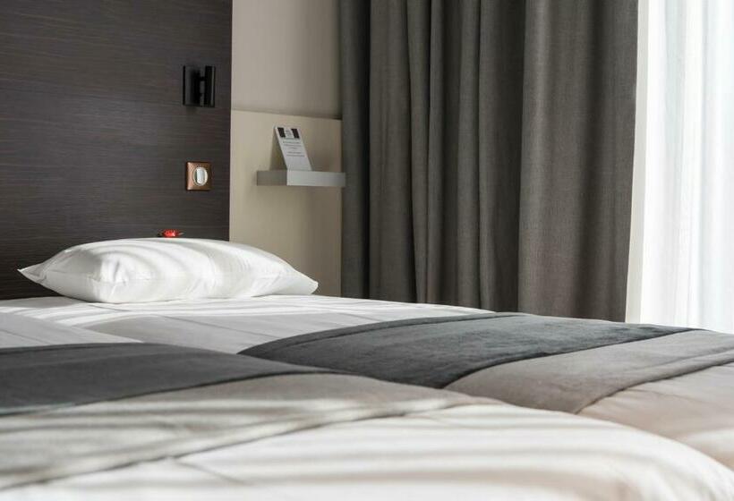 Номер Стандарт, Le Merceny Motel