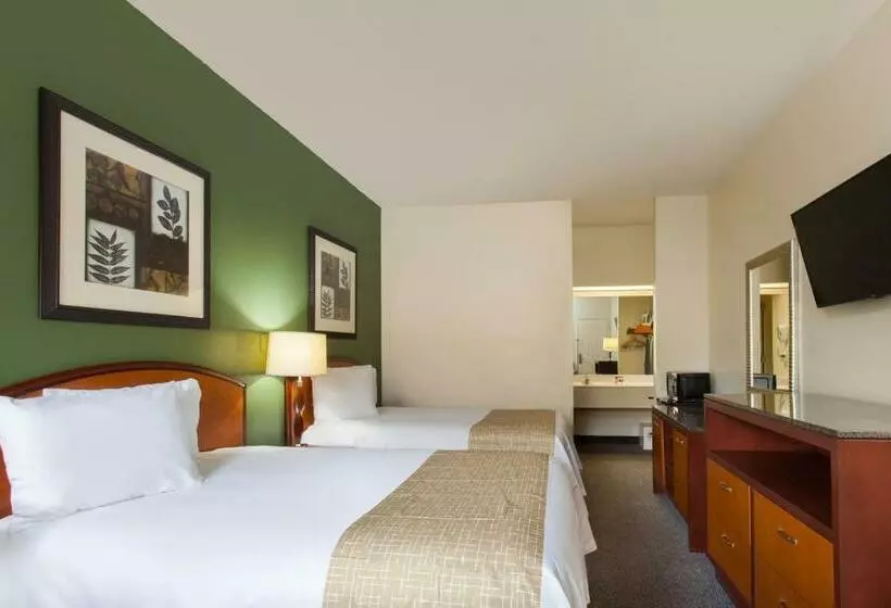 ２ダブルベッドのスタンダードルーム, Quality Inn Port Wentworth Savannah North