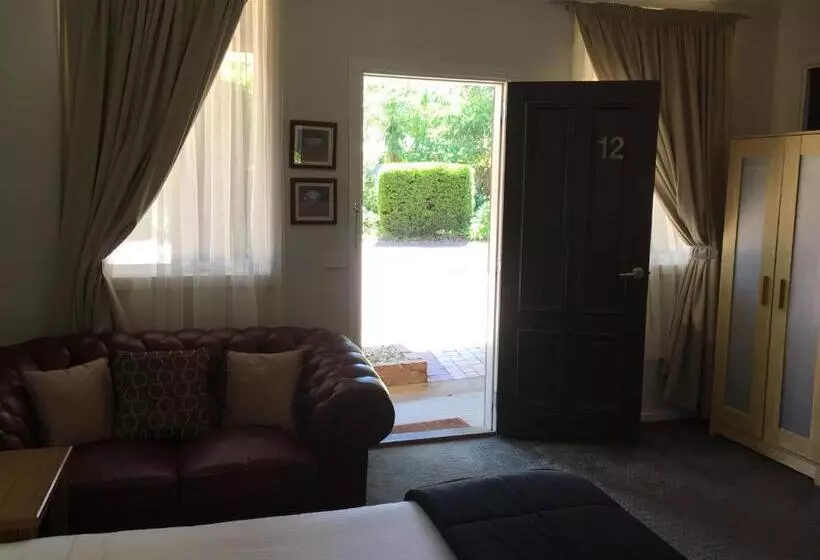 キングサイズベッドのデラックスルーム, Norwood House Motel & Receptions