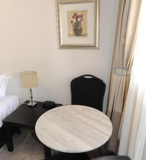Стандартный Номер Кровать Кинг, Norwood House Motel & Receptions