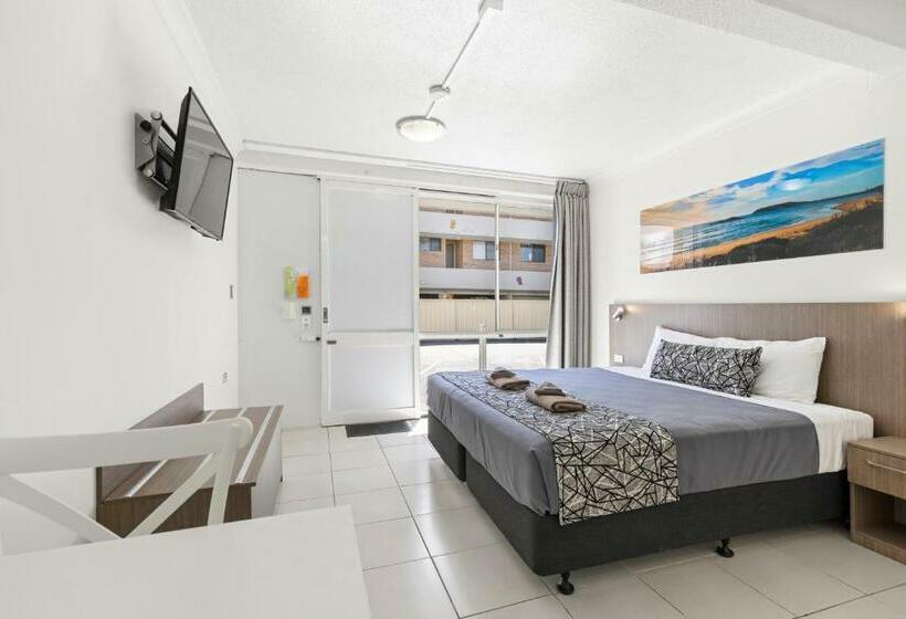 带大床的标准间, Surf Beach Motel Coffs