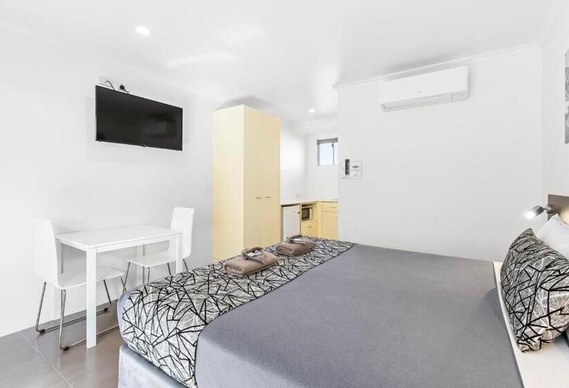 带大床的标准间, Surf Beach Motel Coffs