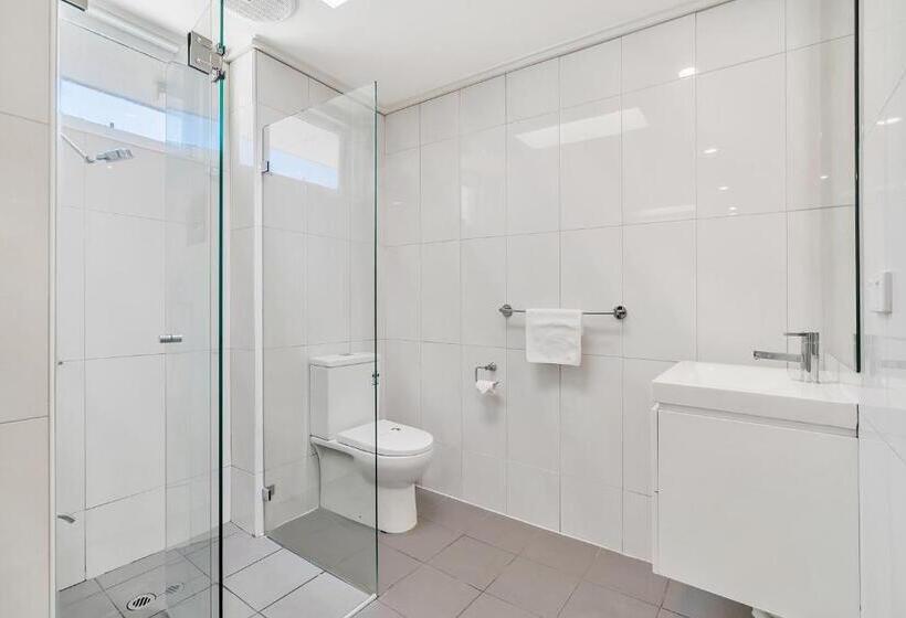 带大床的标准间, Surf Beach Motel Coffs