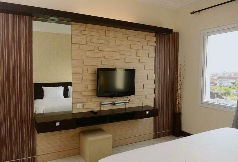 Полулюкс, 88 Jember By Wh